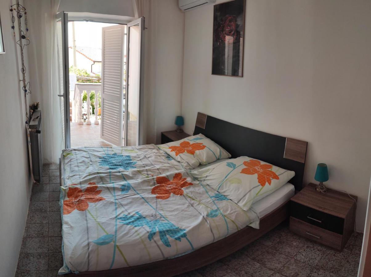 Apartmani Sabira Novi Vinodolski Luaran gambar