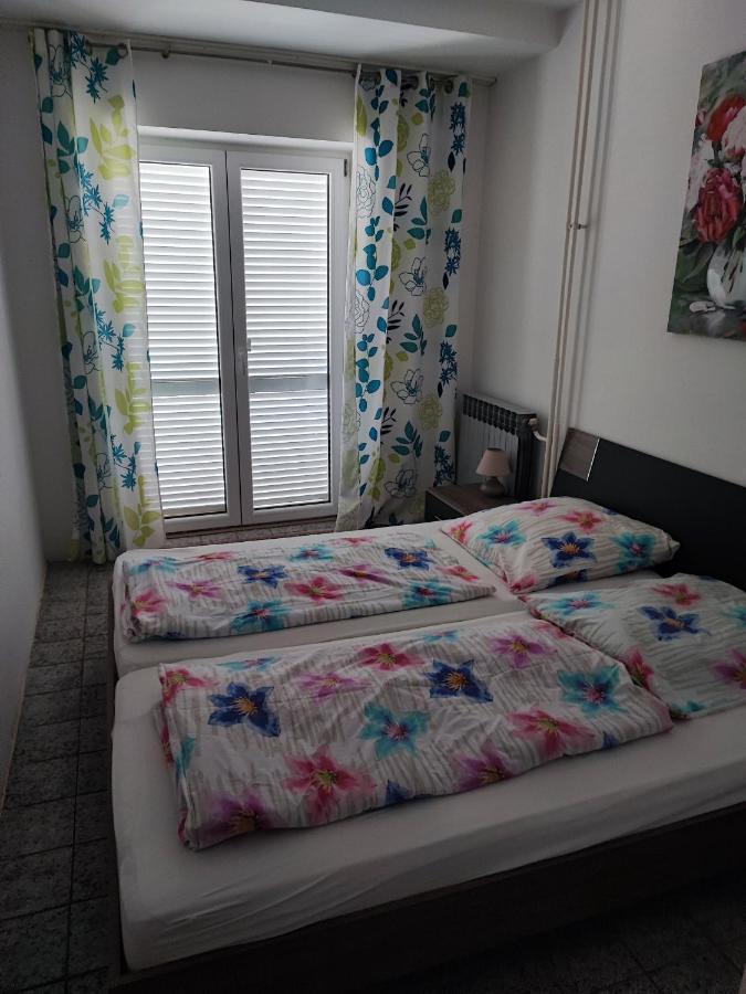 Apartmani Sabira Novi Vinodolski Luaran gambar