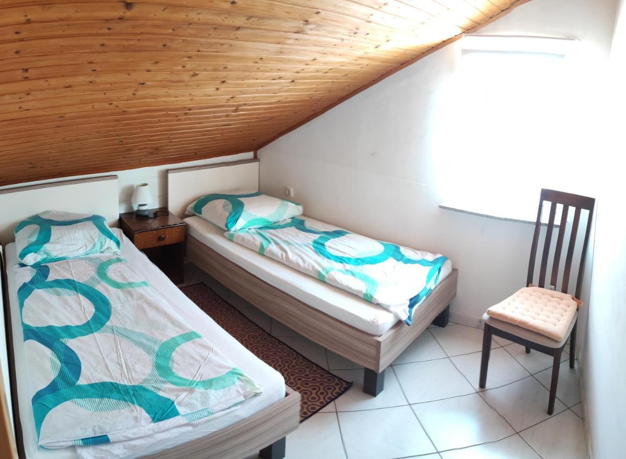 Apartmani Sabira Novi Vinodolski Luaran gambar